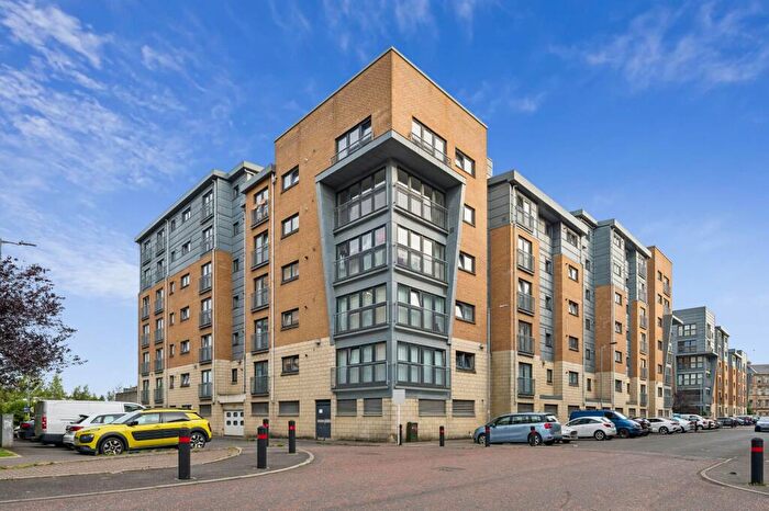 2 Bedroom Flat For Sale In Barrland Court, Flat /, Pollokshields, Glasgow, G41