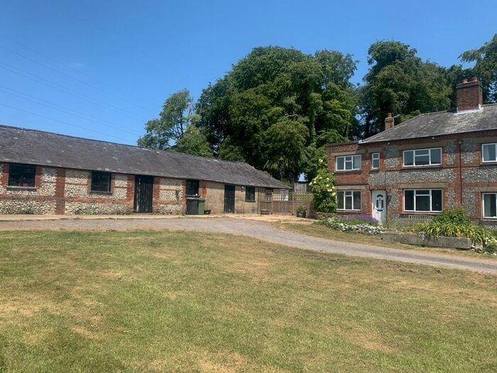 2 Bedroom Semi-Detached House To Rent In New Warren Farm, Longwood, SO21