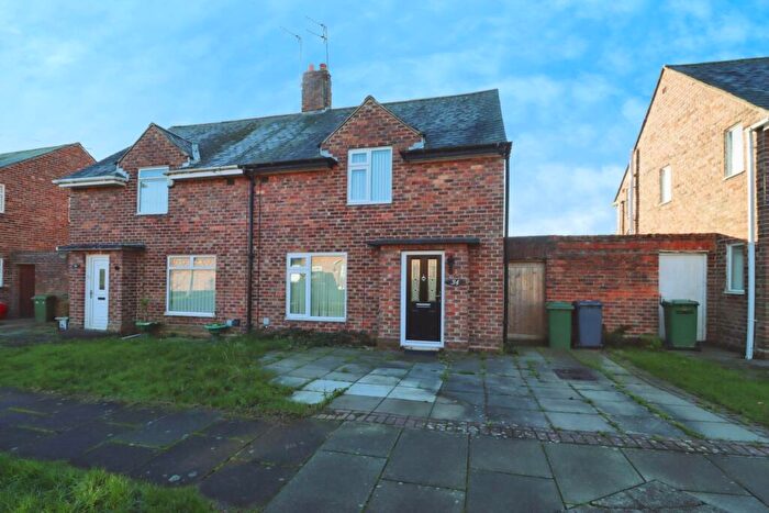 2 Bedroom Semi-Detached House For Sale In Rowan Grove, Bebington, CH63