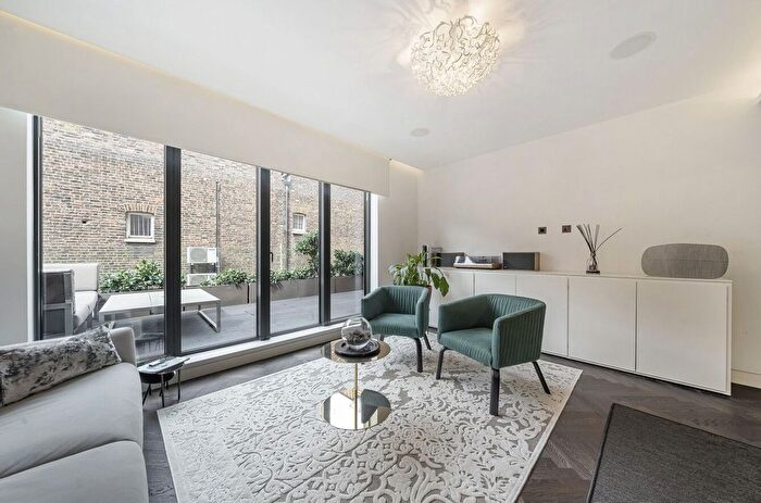 2 Bedroom Flat To Rent In Hop House, Bedfordbury, London, WC2N