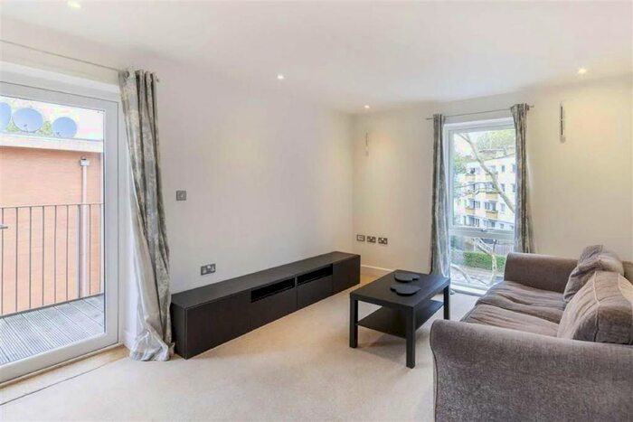 1 Bedroom Flat To Rent In Jamaica Road, London, SE1