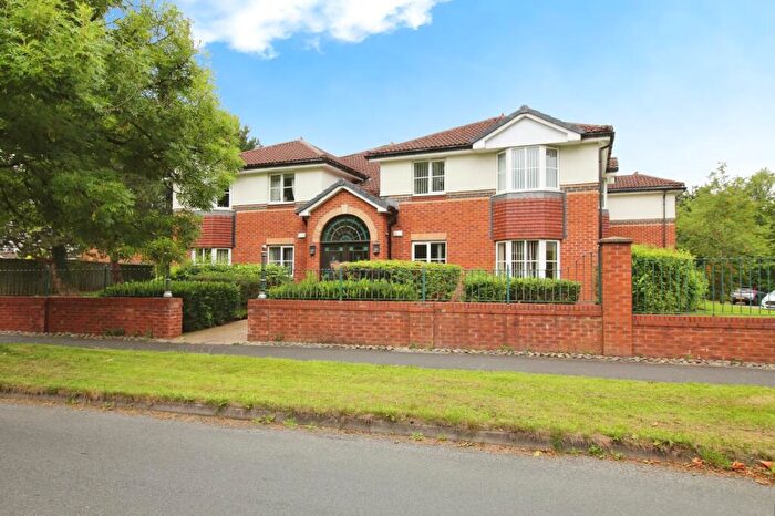2 Bedroom Apartment For Sale In Pinewood Road, Wilmslow, Cheshire, SK9