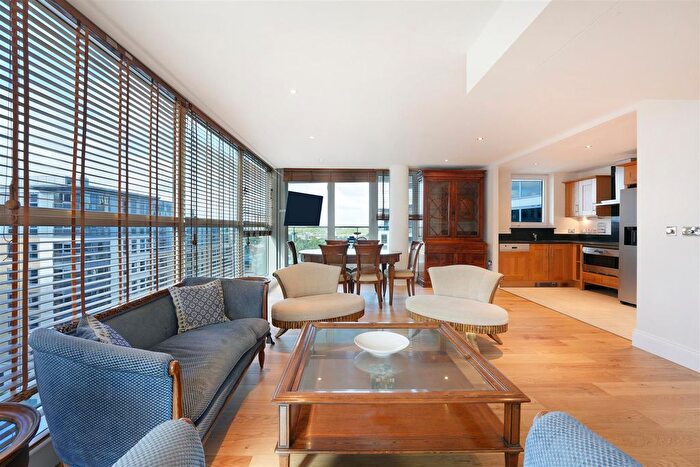 2 Bedroom Flat To Rent In The Boulevard, Imperial Wharf, London, SW6