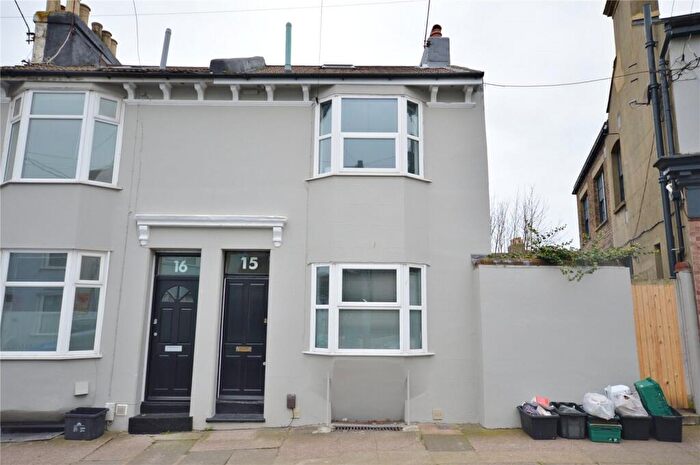 5 Bedroom Terraced House To Rent In Edinburgh Road, Brighton, BN2