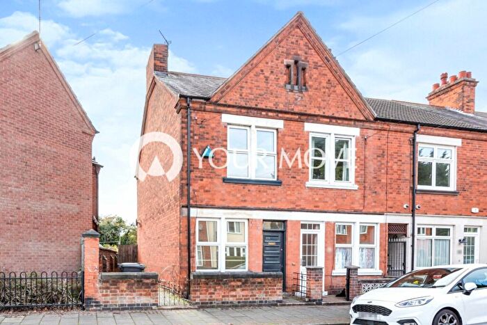 3 Bedroom End Of Terrace House To Rent In Warner Place, Loughborough, Leicestershire, LE11