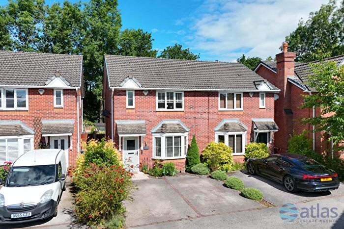 3 Bedroom Semi-Detached House For Sale In Oak Grange, Halewood, L26