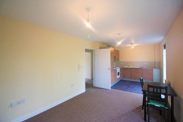 2 Bedroom Apartment To Rent In Ladyoak Way, Rotherham, S65