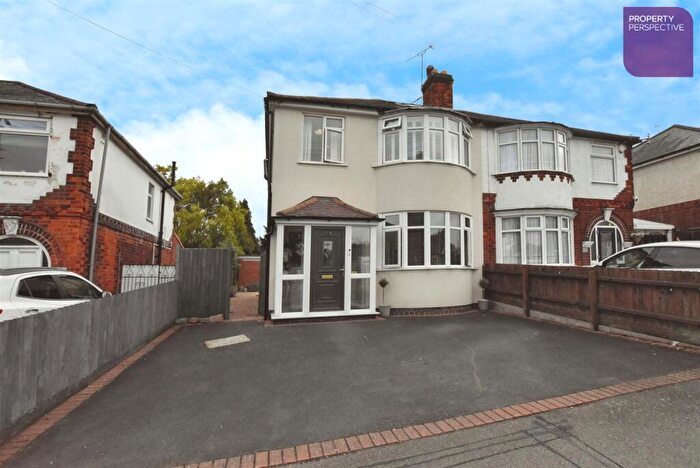 4 Bedroom Semi-Detached House For Sale In Leicester Road, Wigston, LE18