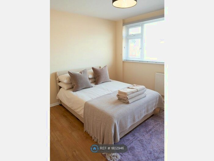 3 Bedroom Terraced House To Rent In Cowdrey Place, Canterbury, CT1