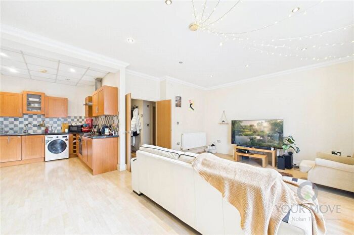 2 Bedroom Flat For Sale In Derngate, Northampton, NN1