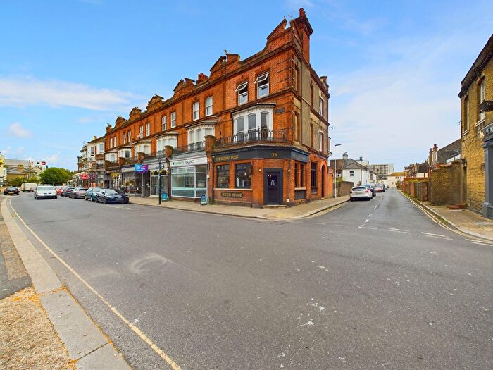 1 Bedroom Flat To Rent In Rowlands Road, Worthing, BN11