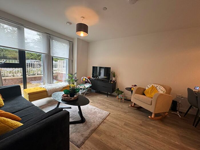 2 Bedroom Maisonette To Rent In Viscount House, Regency Heights, NW10