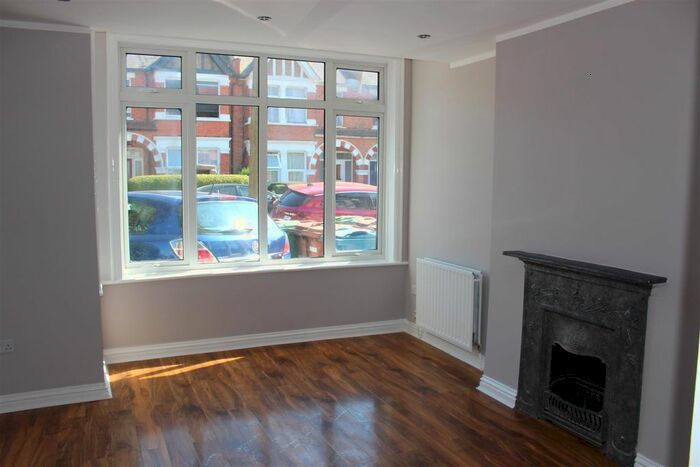 2 Bedroom Flat To Rent In Wellesley Road, Harrow-On-The-Hill, Harrow, HA1