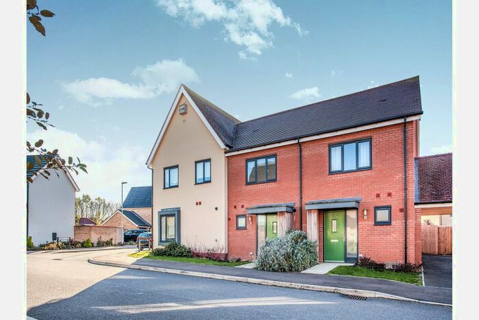 2 Bedroom Property To Rent In Firefly Road, Upper Cambourne, Cambridge, CB23