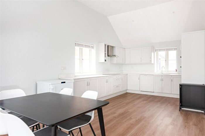 2 Bedroom Bungalow For Sale In Tandys Close, Turvey, Bedfordshire, MK43