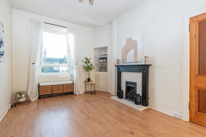 1 Bedroom Flat To Rent In Moat Street, Slateford, Edinburgh, EH14