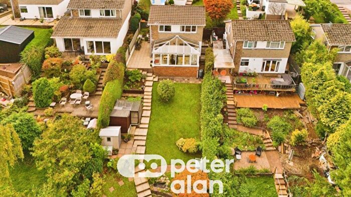 4 Bedroom Detached House For Sale In College Glade, Caerleon, Newport, NP18