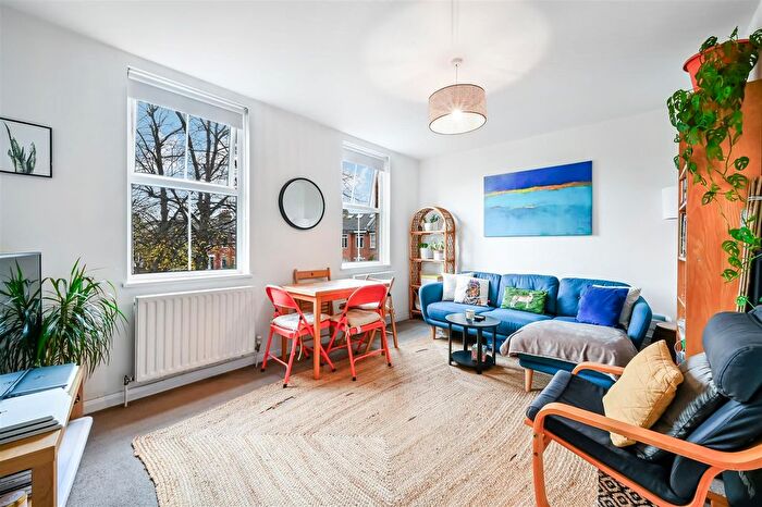 1 Bedroom Flat To Rent In Caxton Road, Wimbledon, SW19