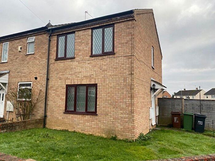 2 Bedroom Property To Rent In Chestnut Avenue, Corby, NN17