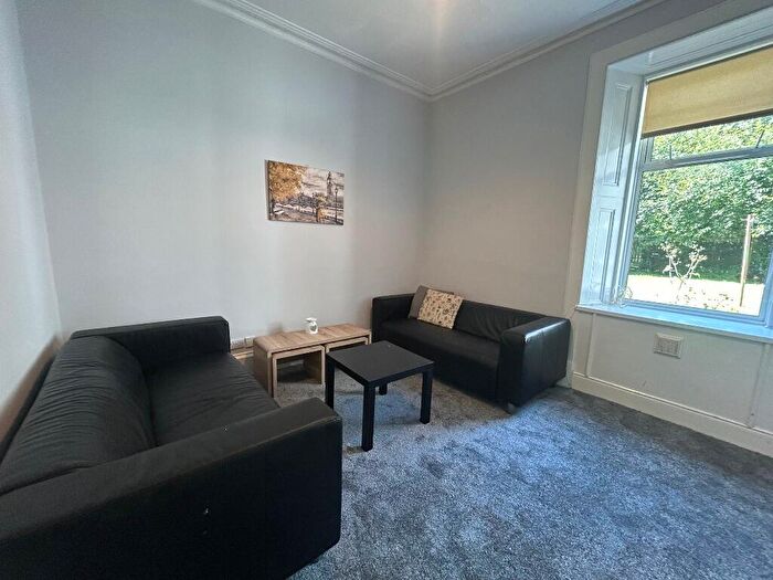 3 Bedroom Flat To Rent In Wallace Street, Stirling Town, Stirling, FK8