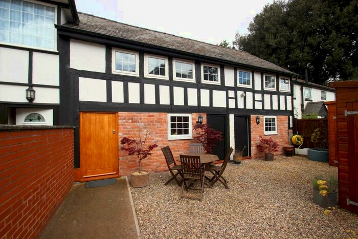 3 Bedroom Barn Conversion For Sale In Graftonbury Mews, Grafton, Hereford, HR2
