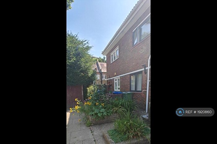4 Bedroom Terraced House To Rent In Lytham St, London, SE17