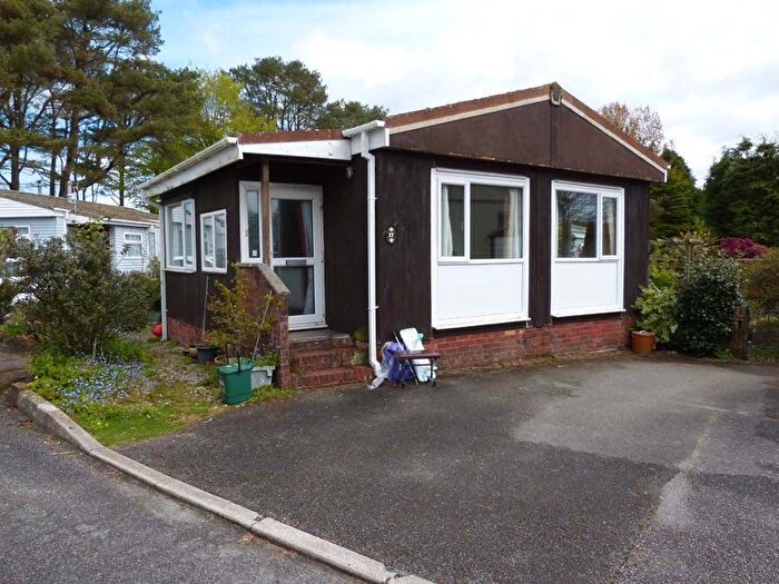 2 Bedroom Mobile/park Home For Sale In Croft Farm Park, Luxulyan, PL30