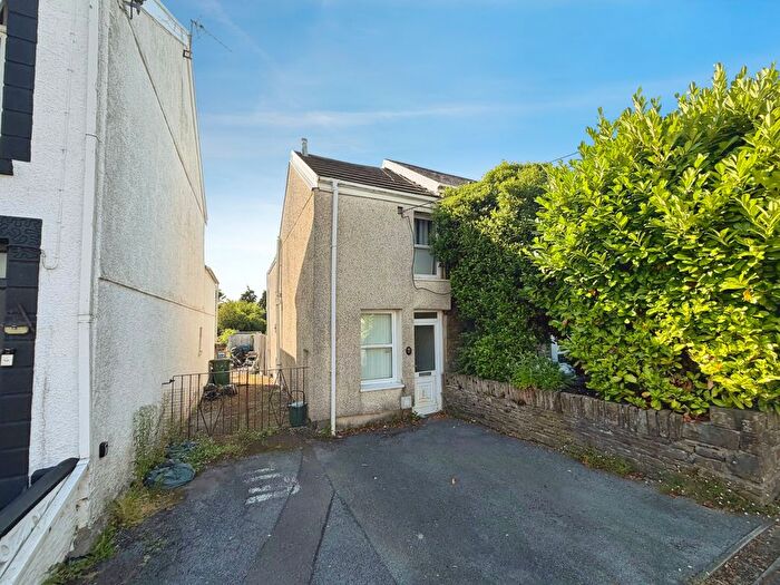 2 Bedroom Property To Rent In Alltiago Road, Swansea, SA4