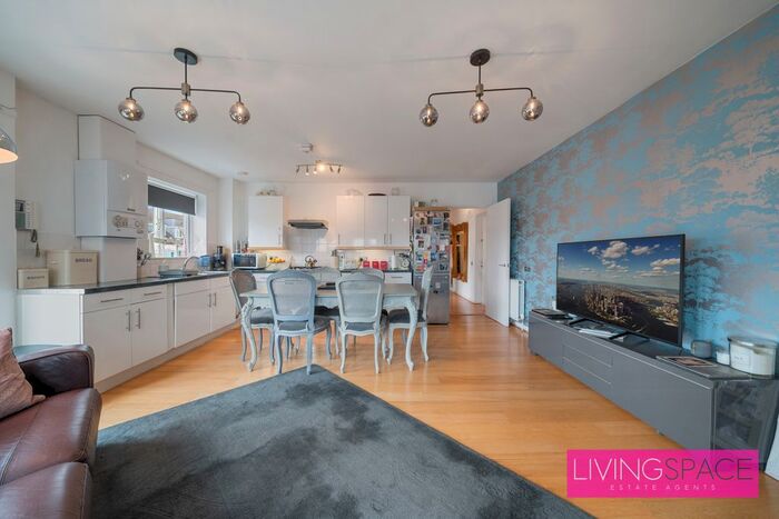 2 Bedroom Flat To Rent In St. Helens Place, London, E10