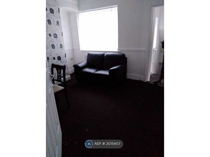 3 Bedroom Flat To Rent In Scarborough Road, Newcastle Upon Tyne, NE6
