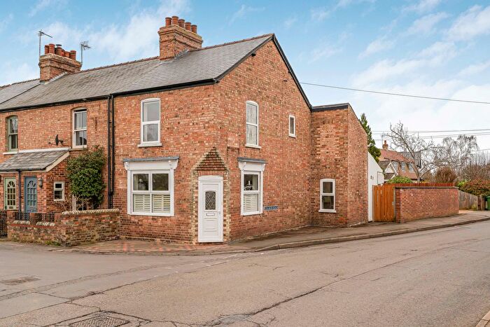 2 Bedroom End Of Terrace House For Sale In The Lane, Hauxton, Cambridge, CB22