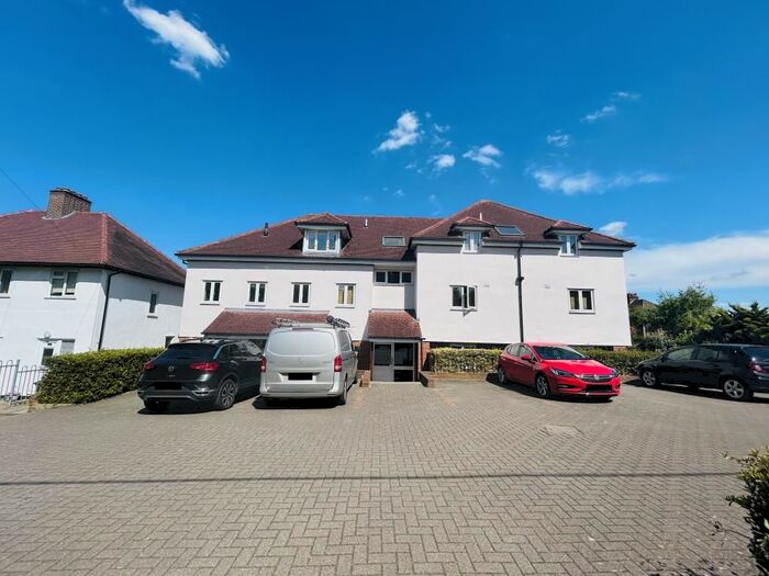 2 Bedroom Flat To Rent In Kennington, Oxford, OX1