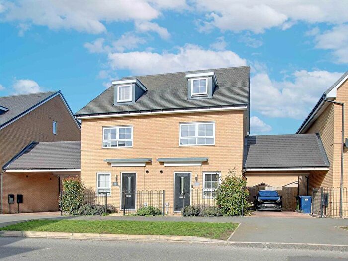 3 Bedroom House For Sale In Gumcester Way, Godmanchester, Huntingdon, PE29
