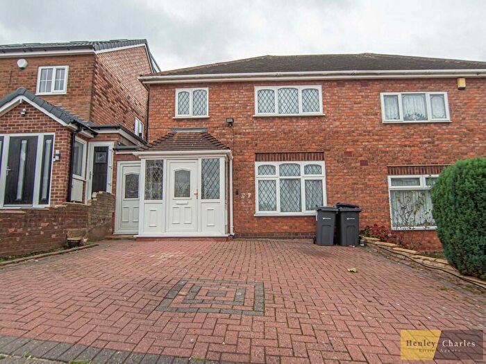 3 Bedroom Semi-Detached House To Rent In Acfold Road, Handsworth Wood, B20