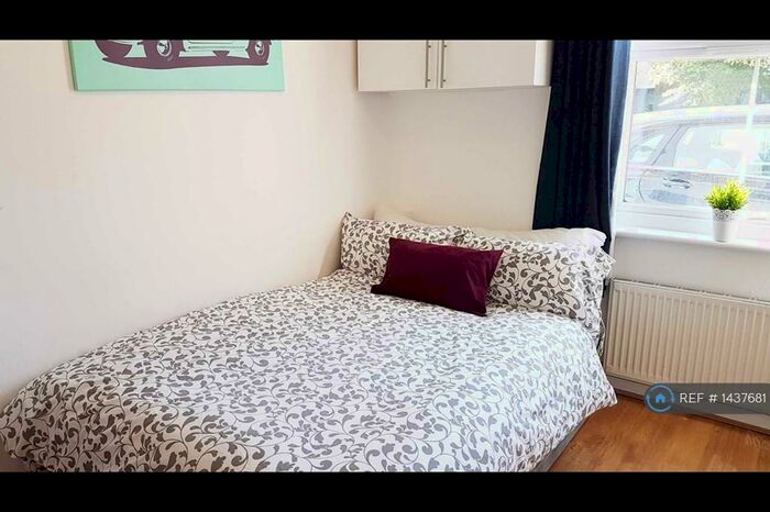 Studio To Rent In Rufford Street, London, N1