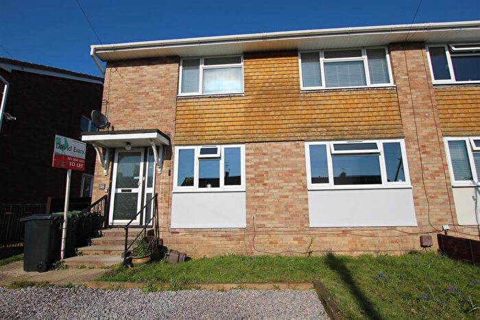 2 Bedroom Flat For Sale In Brunswick Road, Fair Oak, Eastleigh, SO50