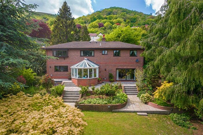 6 Bedroom Detached House For Sale In Grundys Lane, Malvern, WR14
