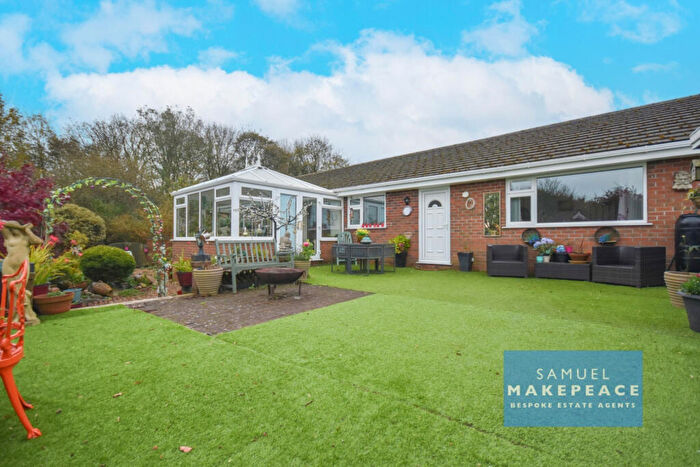 4 Bedroom Bungalow For Sale In Dee Close, Talke, Stoke-on-Trent, ST7
