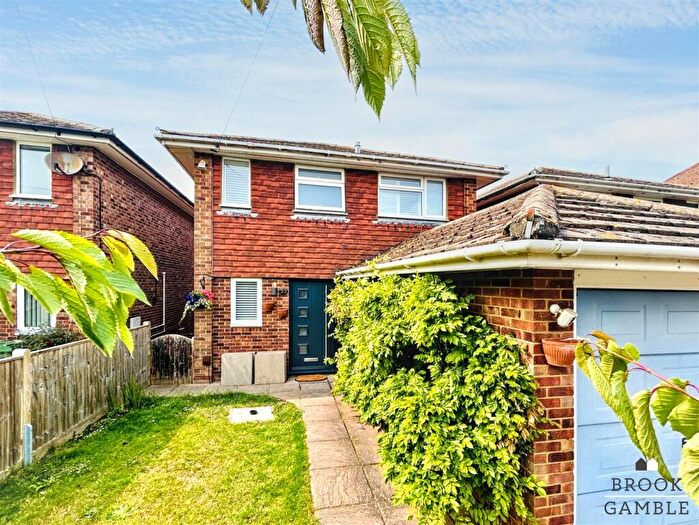 4 Bedroom Detached House For Sale In Northbourne Road, Eastbourne, BN22