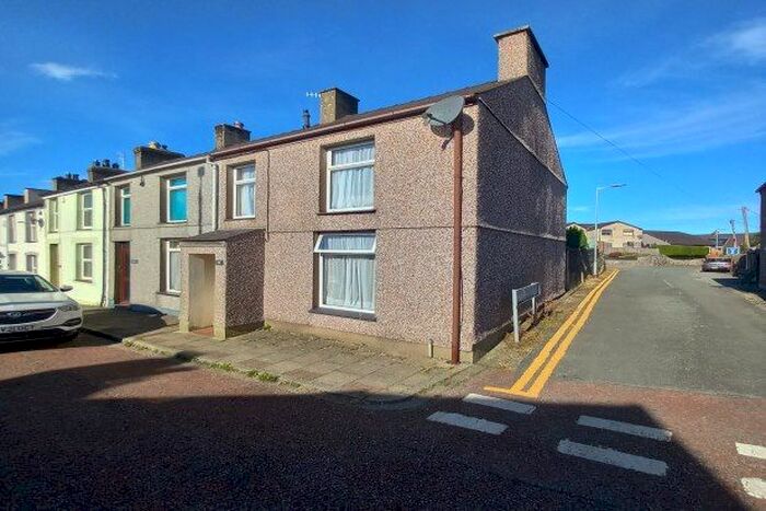 3 Bedroom End Of Terrace House To Rent In Baptist Street, Caernarfon, LL54