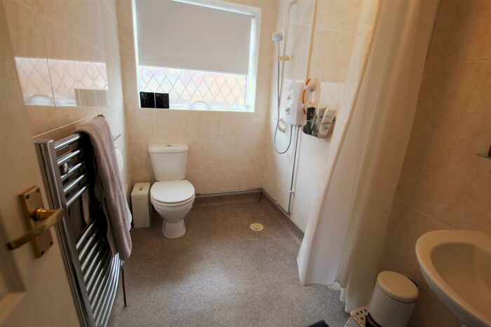 2 Bedroom Semi-Detached Bungalow For Sale In Charles Drive, Flint, CH6