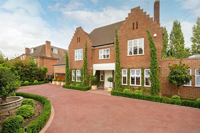 10 Bedroom Detached House For Sale In Winnington Road, N2