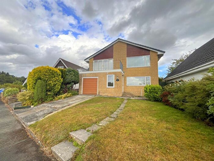 4 Bedroom Detached House For Sale In Maesmawr, Rhayader, LD6