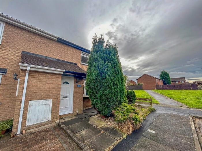 2 Bedroom Semi-Detached House To Rent In Dereham Court, Meadow Rise, Newcastle, NE5