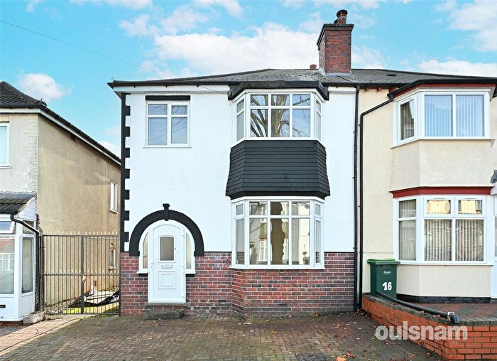 3 Bedroom Flat For Sale In Marion Road, Smethwick, West Midlands, B67