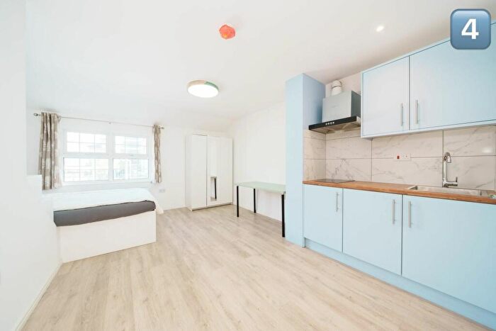 Semi-Detached House To Rent In St. Lawrence Cottages, St. Lawrence Street, London, E14