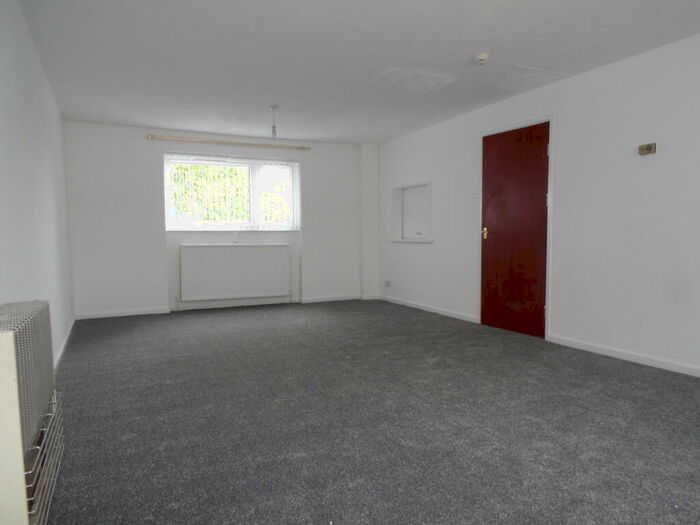 3 Bedroom Flat To Rent In Queens Road, Liverpool, L6