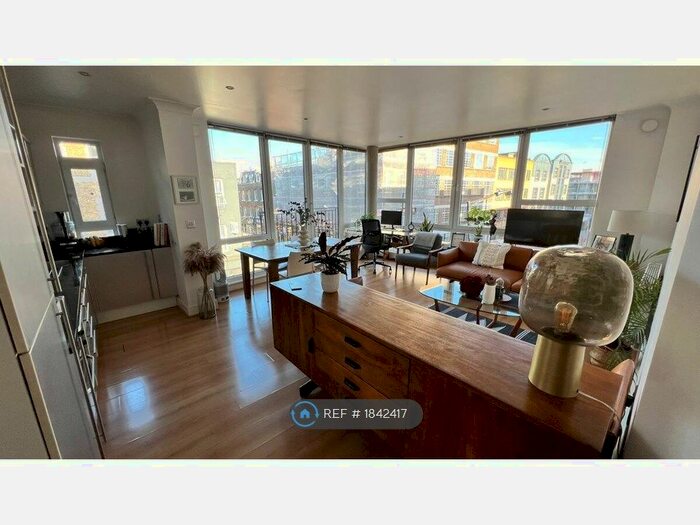 2 Bedroom Flat To Rent In Baron St, London, N1