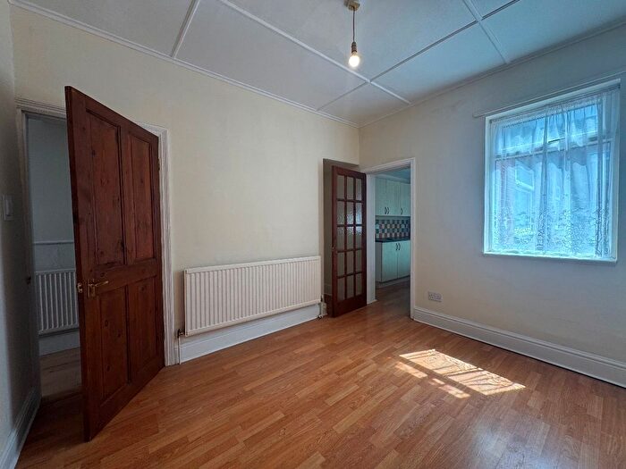 2 Bedroom Terraced House For Sale In Belvoir Street, Hull, HU5