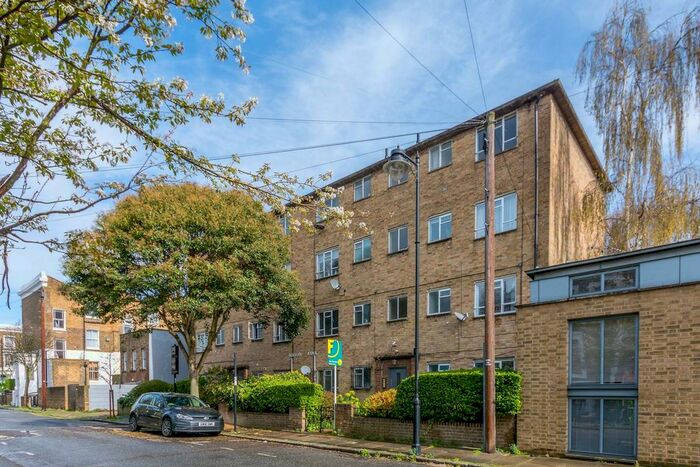 1 Bedroom Flat To Rent In Yeate Street, Islington, London, N1